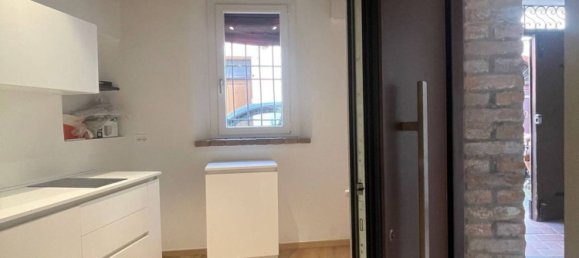 Studio in Ferrara, Italy No. 293227 7