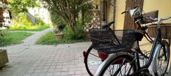 Studio in Ferrara, Italy No. 293227 20