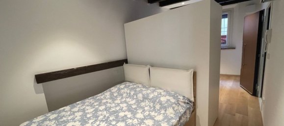 Studio in Ferrara, Italy No. 293227 8