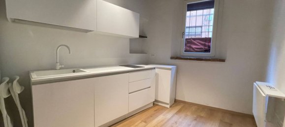 Studio in Ferrara, Italy No. 293227 5