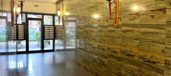 5 rooms Apartment in Venice, Italy No. 209675 2