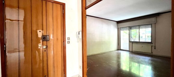 5 rooms Apartment in Venice, Italy No. 209675 4