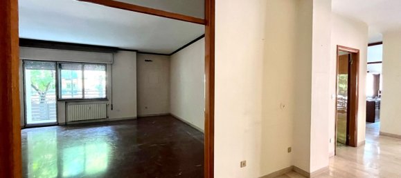 5 rooms Apartment in Venice, Italy No. 209675 5