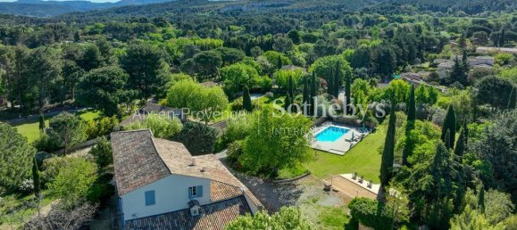 7 bedrooms Castles in Aix-en-Provence, France No. 322987 4