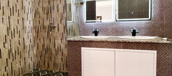 6 bedrooms House in Pattaya, Thailand No. 26334 11