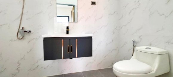 6 bedrooms House in Pattaya, Thailand No. 26334 15