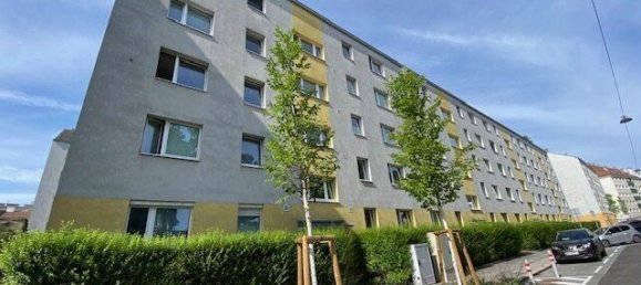  Garage in Vienna, Austria No. 136743 2