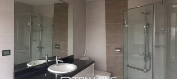 4 غرف نوم شقة في Tay Ho, Vietnam رقم 1941 15