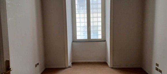 3 rooms Apartment in Naples, Italy No. 136689 15