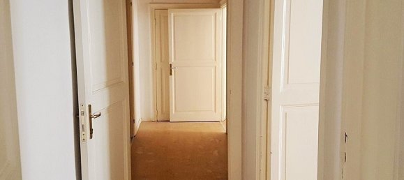 3 rooms Apartment in Naples, Italy No. 136689 8