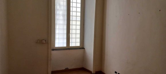 3 rooms Apartment in Naples, Italy No. 136689 11