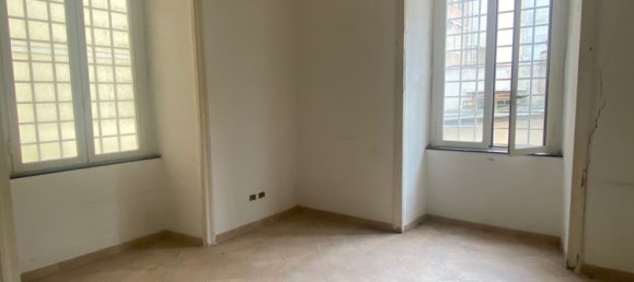 3 rooms Apartment in Naples, Italy No. 136689 28