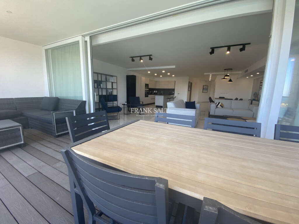 Apartamento T4 em Saint Julian's, Malta N.º 10170