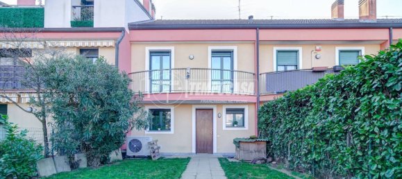 3 chambres Maison à Robecchetto con Induno, Italy No. 197537 44