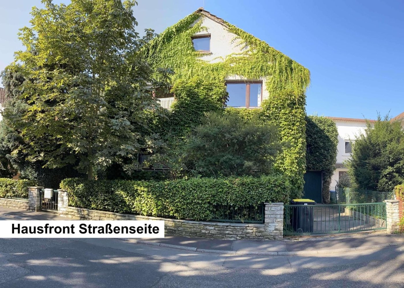 6 rooms House in Wetteraukreis, Germany No. 219399