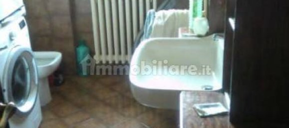 3 bedrooms House in Lonate Pozzolo, Italy No. 1752 17