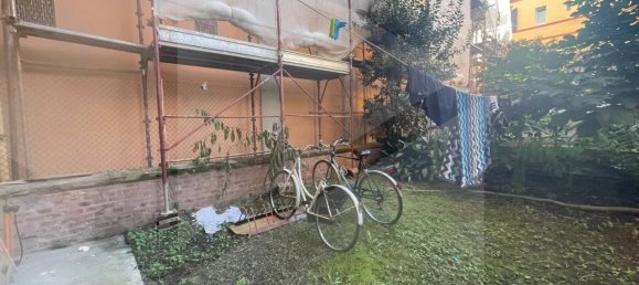 3 rooms Apartment in Bologna, Italy No. 31508 26