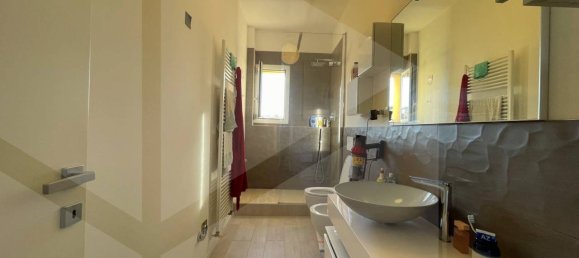 3 rooms Apartment in Bologna, Italy No. 31508 21