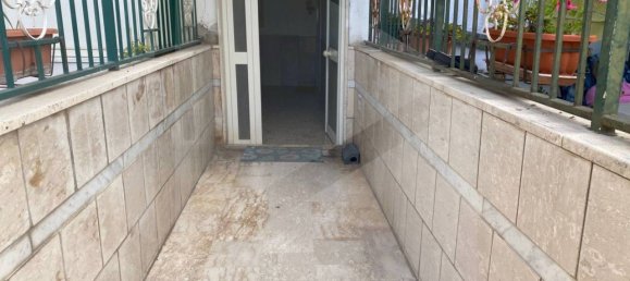 3 rooms Apartment in Naples, Italy No. 24779 13