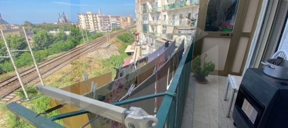 3 rooms Apartment in Naples, Italy No. 24779 12
