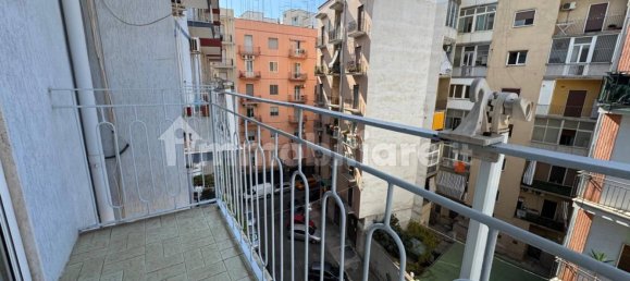 Apartamento de 2 dormitorios en Taranto, Italy No. 291359 10