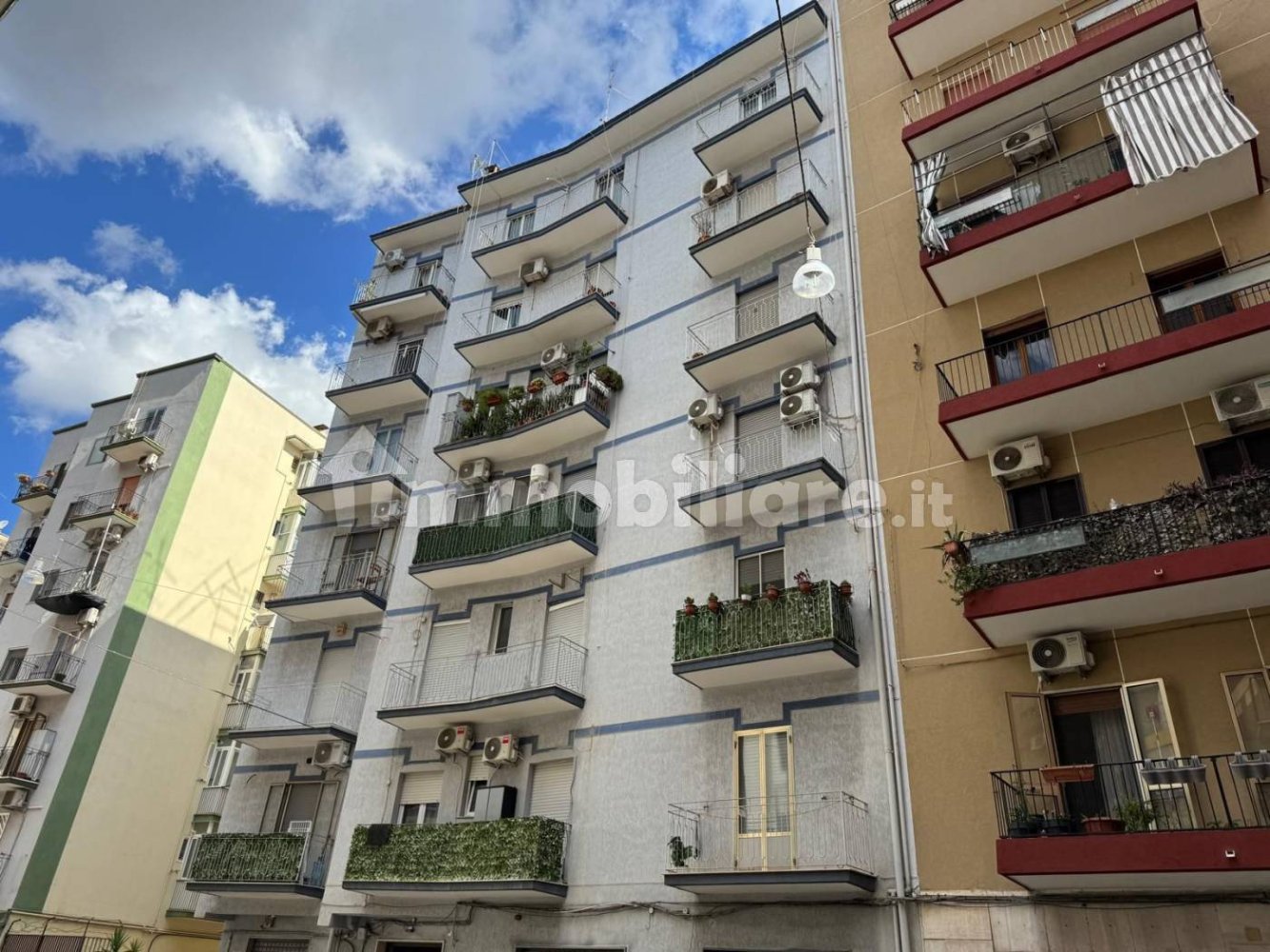 Apartamento de 2 dormitorios en Taranto, Italy No. 291359