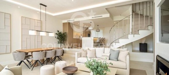 Moradia em banda T4 em La Quinta, Spain N.º 185675 4