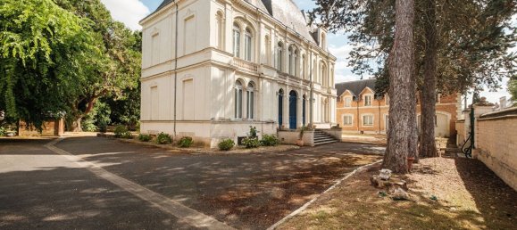 Casa de 8 dormitorios en Chatellerault, France No. 301010 10