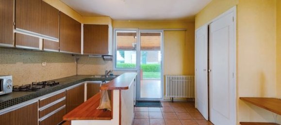 Casa de 3 dormitorios en Haute-Garonne, France No. 289122 2