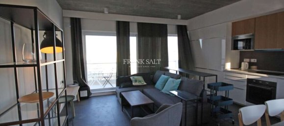 2 bedrooms Penthouse in Sliema, Malta No. 9397 3