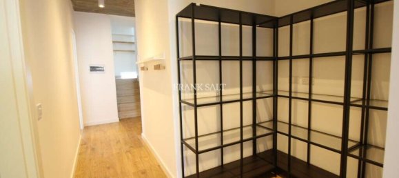 2 bedrooms Penthouse in Sliema, Malta No. 9397 18