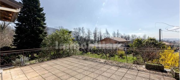 2 غرف نوم شقة في Laveno-Mombello, Italy رقم 129573 40