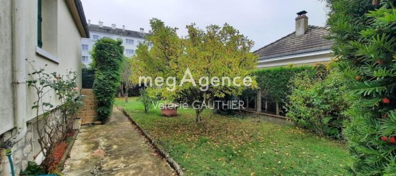 2 bedrooms House in Vendome, France No. 225050 9