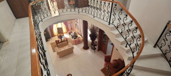 5 bedrooms Townhouse in Larnaka, Cyprus No. 26471 9