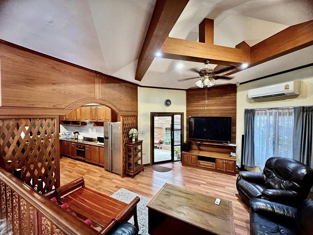 2 bedrooms Cafe / restaurant in Pattaya, Thailand No. 8690