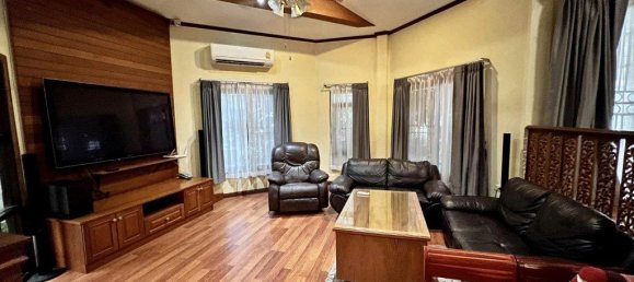 2 bedrooms Cafe / restaurant in Pattaya, Thailand No. 8690 24