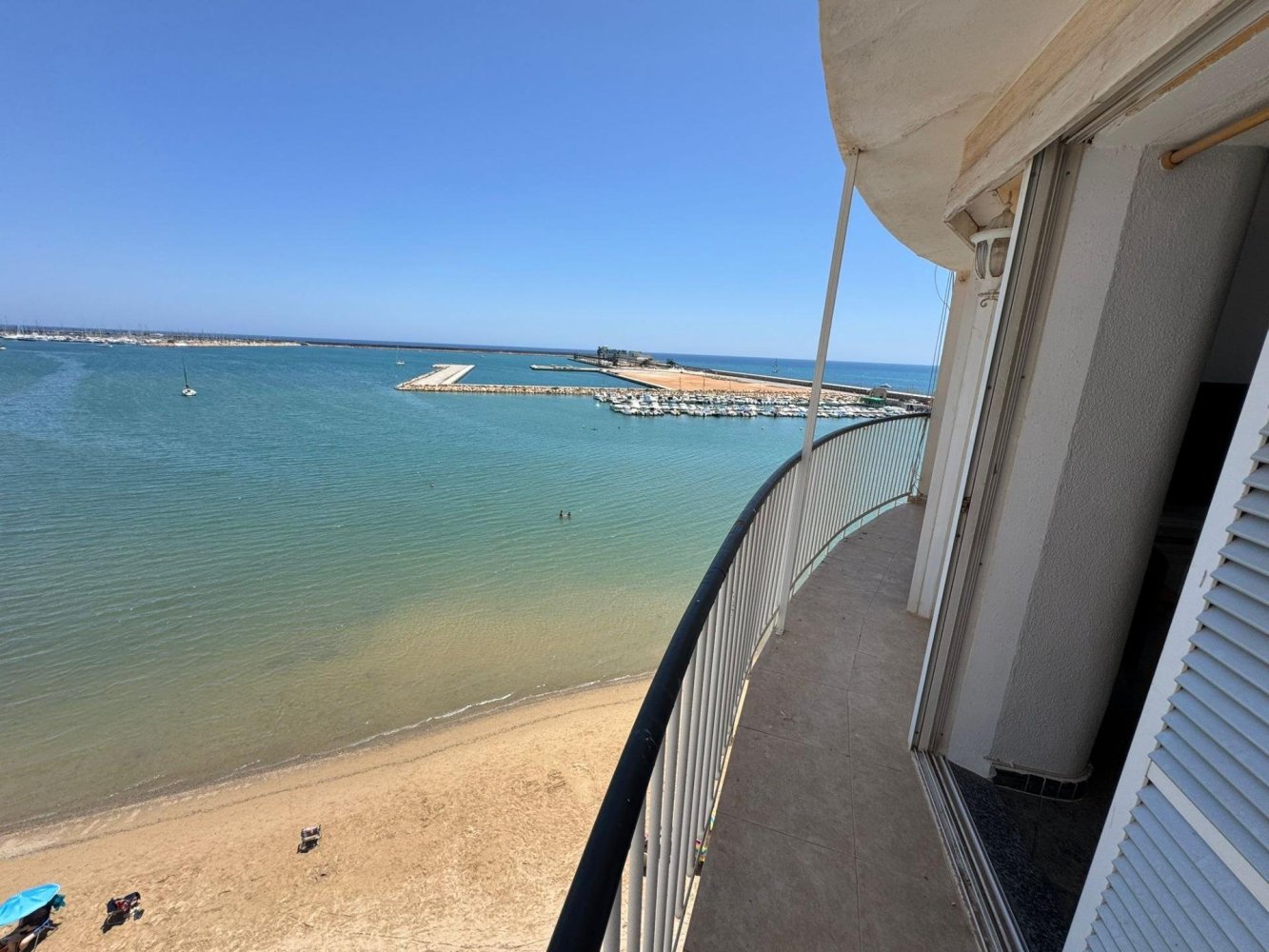 3 bedrooms Apartment for sale in Torrevieja, Alicante, Valencian Community, Spain № 365622