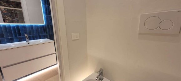 2-salle Appartement à Syracuse, Italy No. 242954 8