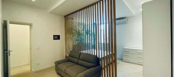 2-salle Appartement à Syracuse, Italy No. 242954 12