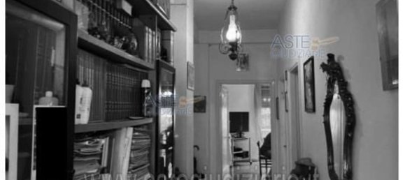 5 rooms Apartment in Livorno, Italy No. 41729 28