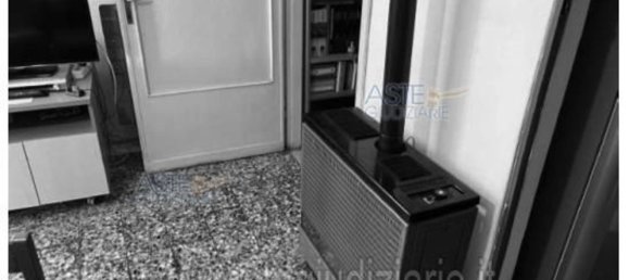 5 rooms Apartment in Livorno, Italy No. 41729 21