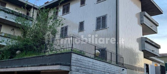 3 bedrooms Apartment in Cologne, Italy No. 5122 17