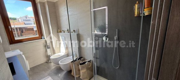 2 Schlafzimmer Wohnung in Como, Italy, Nr. 337445 46