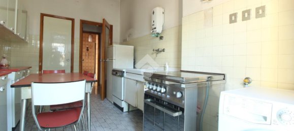 5-Zimmer Wohnung in Pescara, Italy, Nr. 237762 8