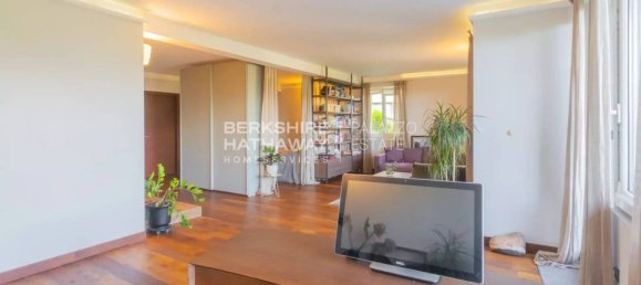 Apartamento T3 em Campione d'Italia, Italy N.º 70780 24