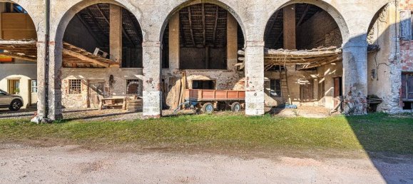 Studio in Schio, Italy No. 331160 5