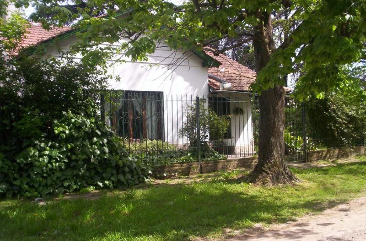 2 bedrooms House in Almirante Brown, Argentina No. 83569