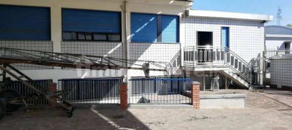 2-Zimmer Lagerhaus in Cinisello Balsamo, Italy, Nr. 114927 4