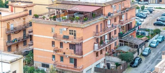 3 rooms Apartment in Rome, Italy No. 29720 11