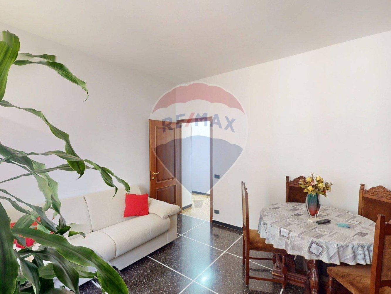 Apartamento de 1 dormitorio en Genoa, Italy No. 380059